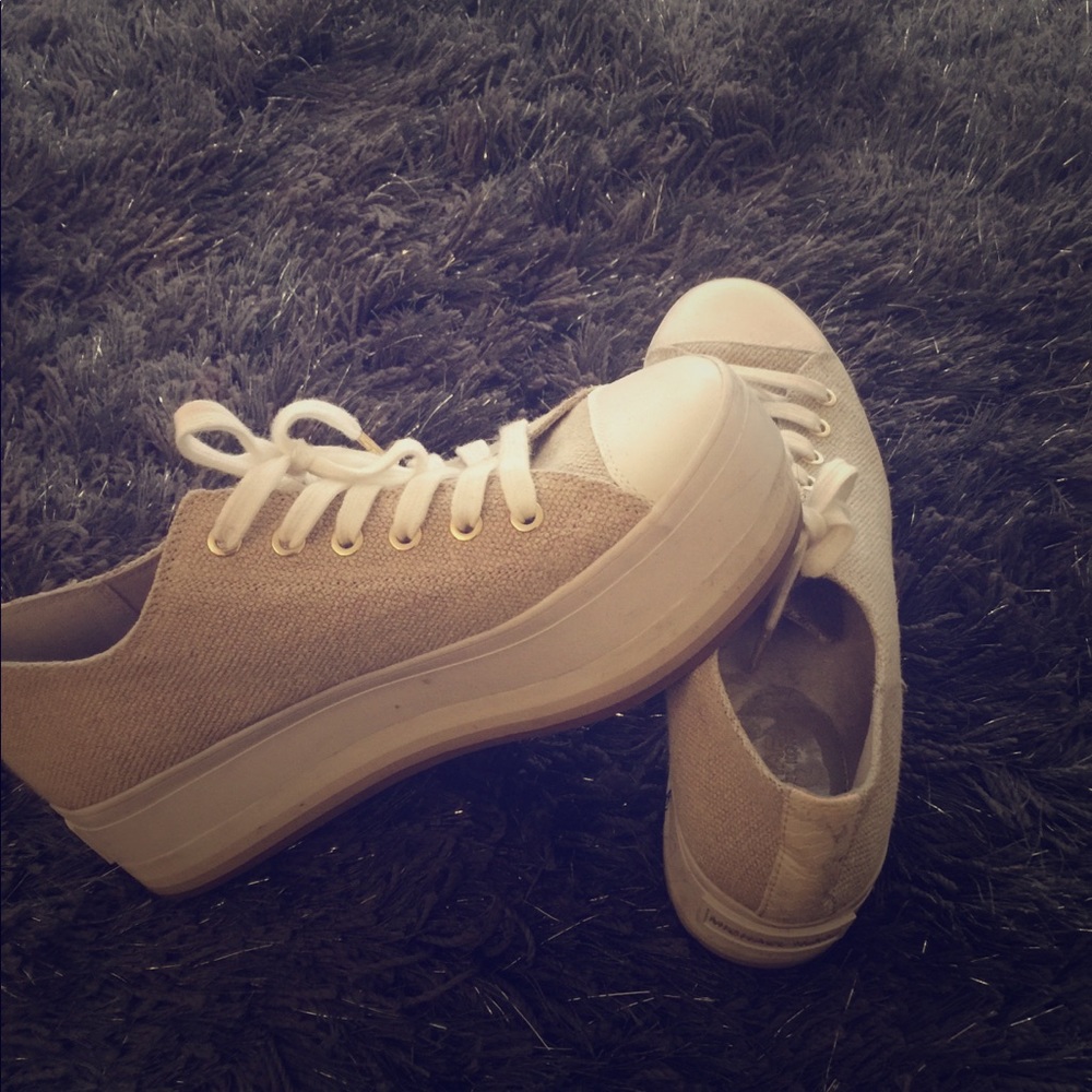 MICHAEL KORS HIgh shoes😎